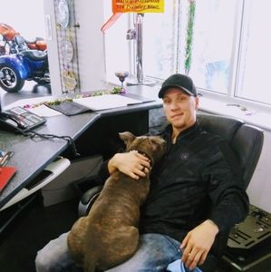 Meet your Posher, Adam